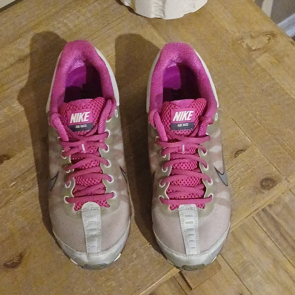 Nike Air Max Women's Pink And Gray Running Shoes Sneakers. Size 8 - Picture 10 of 17